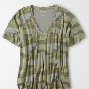 V-neck camo basic shirt